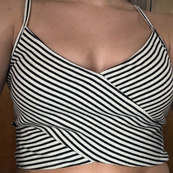 CROP TOP - Picture 5 of 6